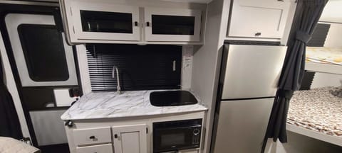 2024 Apex Happy Campers Towable trailer in San Antonio