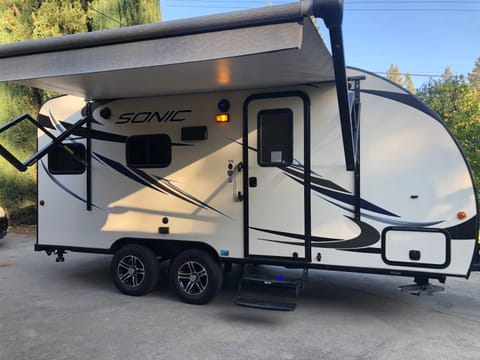 2017 KZ Sonic 17ft - Sleeps 2-3 Towable trailer in Arden-Arcade