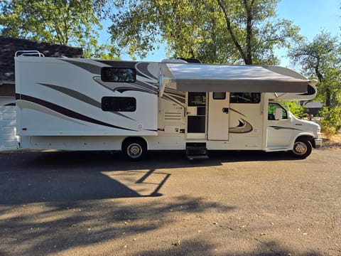 Jayco Greyhawk Bunkhouse Drivable vehicle in Redding