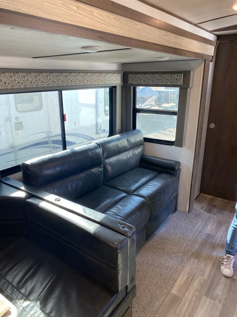 2019 Forest River Salem Hemisphere GLX Towable trailer in Carson City