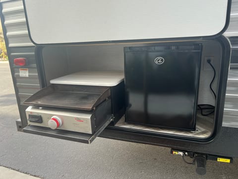 Outdoor mini-fridge and griddle