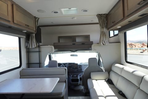 Sleeps 6 - 2024 Gulf Stream conquest 6280LE-38139 Drivable vehicle in Grand Canyon National Park