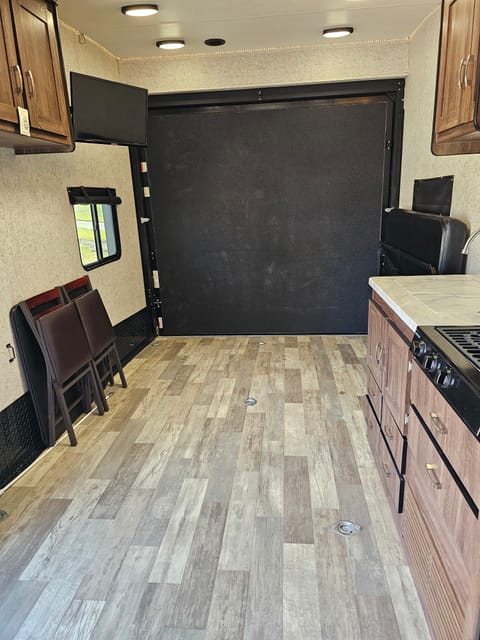 2019 Forest River Work And Play Toy Hauler Tráiler remolcable in North Highlands