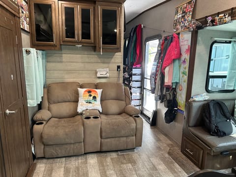 2020 Forest River Rockwood Ultra Lite SPACIOUS and like home!!! Remorque tractable in National City