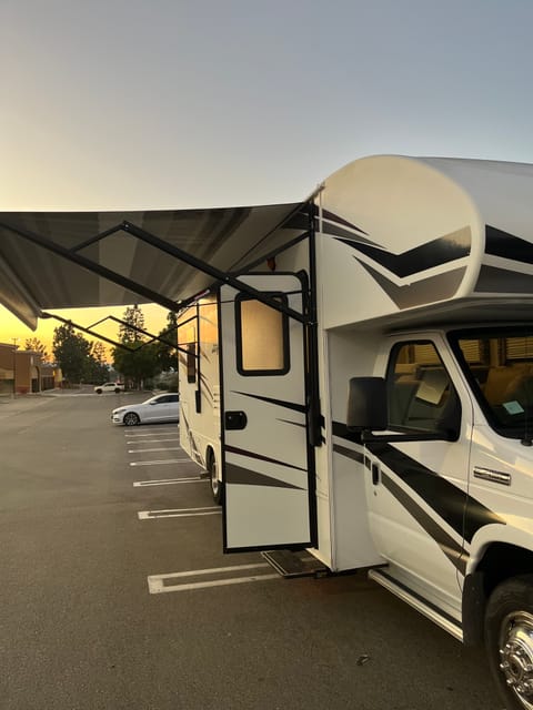 adventures welcome  2019 Jayco Redhawk Fahrzeug in Corona