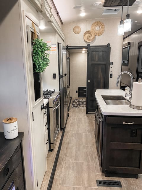 New 2023 Jayco North Point - Luxury Camping Towable trailer in Wildomar
