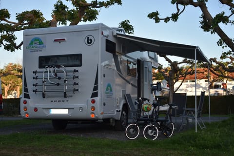 CAPUCHINA BENIMAR 340 HASTA 5 PLAZAS Drivable vehicle in Santander