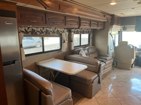 2014 Forest River Coachmen Cross Country with desirable bunk beds Drivable vehicle in Keller