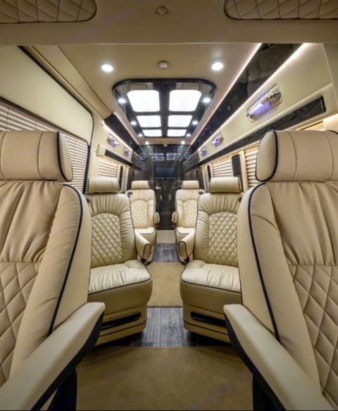 ** 2024 ** Brand New** AWD Luxury Ultimate Toys Ultimate Coach Drivable vehicle in Diamond Bar