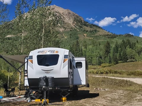 Geo Pro trailer out in nature