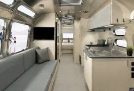 2024 Airstream Flying Cloud 27ft with Queen bed and HATCH Remorque tractable in Pasadena