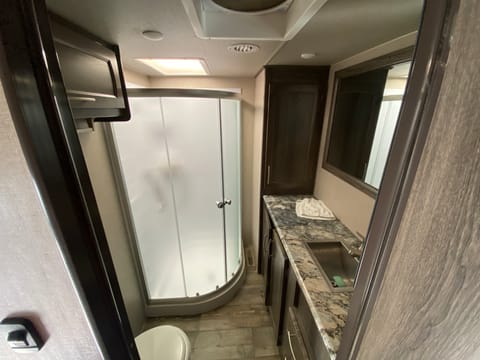 Large and comfortable bathroom