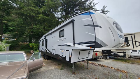 2022 Forest River Cherokee Arctic Wolf Towable trailer in Sonoma County