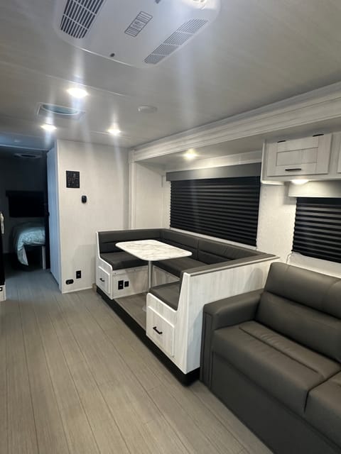 2024 East to West Entrada with Outdoor Kitchen Drivable vehicle in Palm Bay