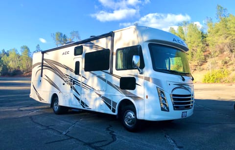 Travel like a Rockstar!  2019 Thor A.C.E. Motor coach Drivable vehicle in Troy