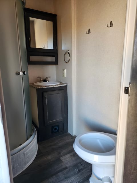 One of our guests favorite amenities! Large bathroom for a hauler! Imaculent!