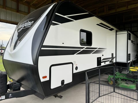 2021 Grand Design Imagine 3110 BH Towable trailer in Kingsville