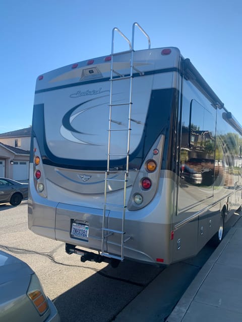 2016 Fleetwood Southwind 34A “Luxury on Wheels” Drivable vehicle in Menifee