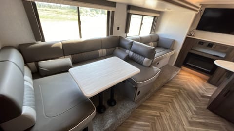 2022 Forest River Salem Cruise Lite 282QBXL Towable trailer in Riverside