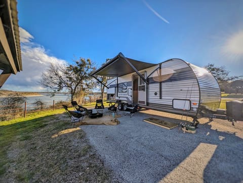 “Texan Trails Retreat” 2023 Prime Time Avenger w/ Bunkhouse! Towable trailer in Leander