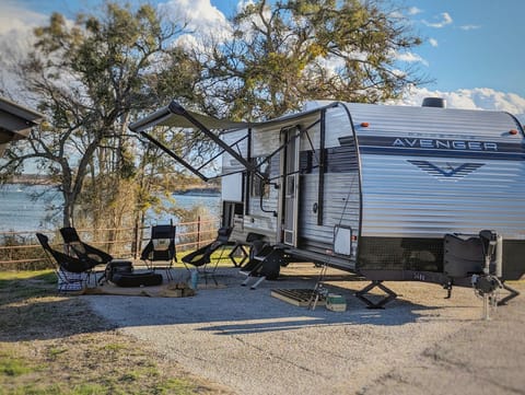 “Texan Trails Retreat” 2023 Prime Time Avenger w/ Bunkhouse! Towable trailer in Leander