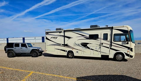Fantastic Class A for a Family - 2017 FR3 Motorhome Drivable vehicle in El Mirage