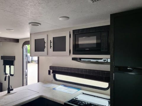 Family Friendly Bunkhouse Travel Trailer (2022 Sportsmen SE) Remorque tractable in Schofield
