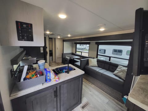 Family Friendly Bunkhouse Travel Trailer (2022 Sportsmen SE) Towable trailer in Schofield