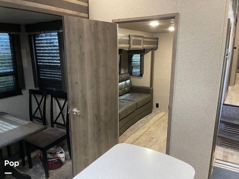 2020 Keystone RV Sprinter Limited Rimorchio trainabile in Socastee