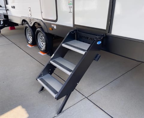 2022 coachman spirit “The Baby Bowman” Towable trailer in London