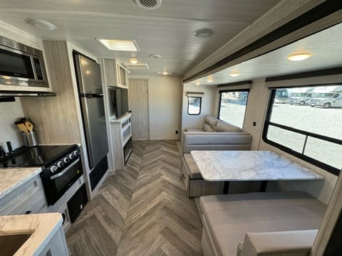 2022 Delta Terra Towable trailer in Lake Lewisville