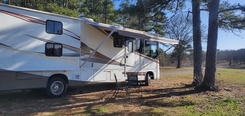 2012 Bunkhouse Sleeps 8 Total Darkness Area Eclipse April 8 2024 Drivable vehicle in Mena