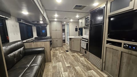 2020 Keystone RV Outback Ultra-Lite Towable trailer in Spartanburg