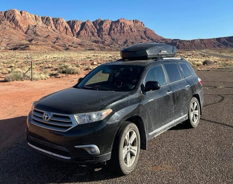 Here's our beloved Highlander! We named it Ponyo because of all the Ghibli Studios movies we watched when we travelled in it.
*note, the SUV isn't on it anymore.