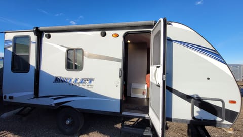 Lightweight, easy to pull - 2019 Keystone Bullet Crossfire Towable trailer in Brighton