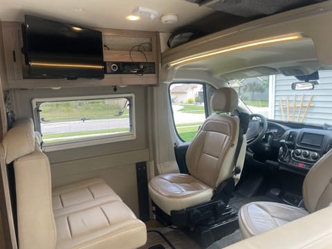 2019 Winnebago Travato 59GL Drivable vehicle in Fort Wayne