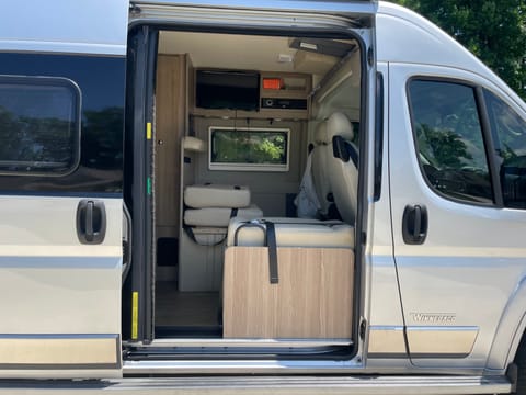 2019 Winnebago Travato 59GL Drivable vehicle in Fort Wayne