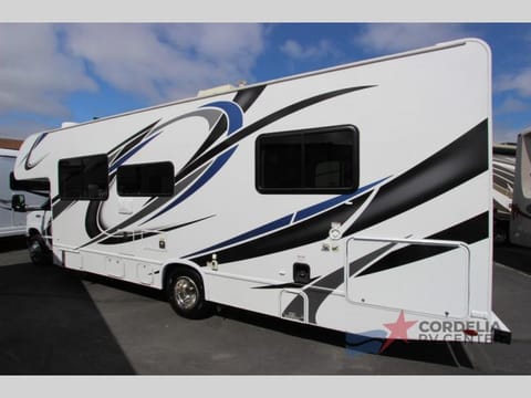 2022 Thor Four Winds 28A Véhicule routier in Fairfield