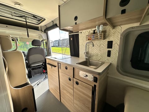 2021 Winnebago Solis - Silver Stream Cruiser Campervan in Saint Charles