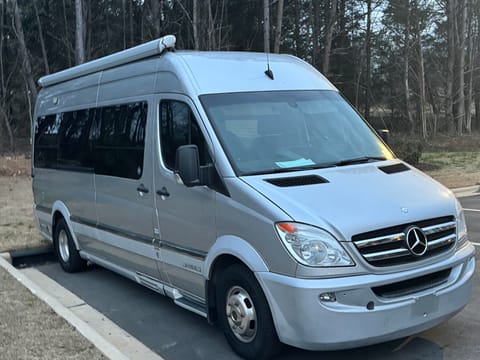 2014 Airstream Interstate - Luxury Camper Van Drivable vehicle in Mooresville