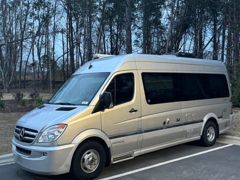 2014 Airstream Interstate - Luxury Camper Van Drivable vehicle in Mooresville