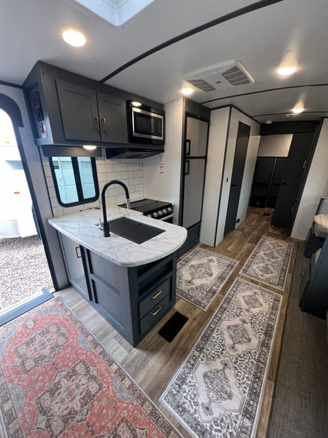 2023 Keystone Travel Trailer w/ Bunk Beds Towable trailer in Layton