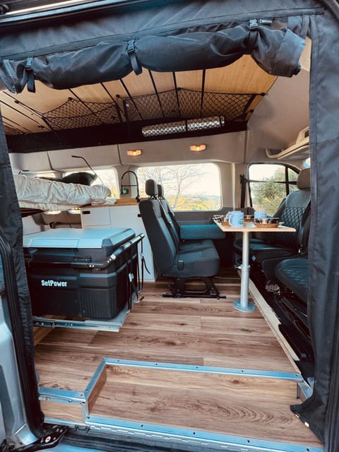 New! 360View Couple/Family Solar Powered Adventure Van | Yoho Campervan in Oakland