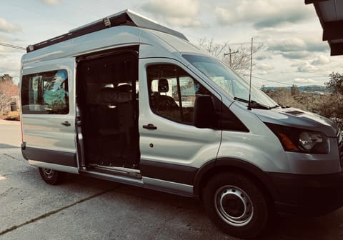 New! 360View Couple/Family Solar Powered Adventure Van | Yoho Campervan in Castro Valley
