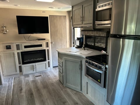 2022 Coachmen Catalina Legacy Towable trailer in OFallon