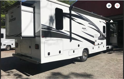 Adventure Chateau; Jayco Greyhawk 30Z.   SNY1057 Drivable vehicle in Syracuse