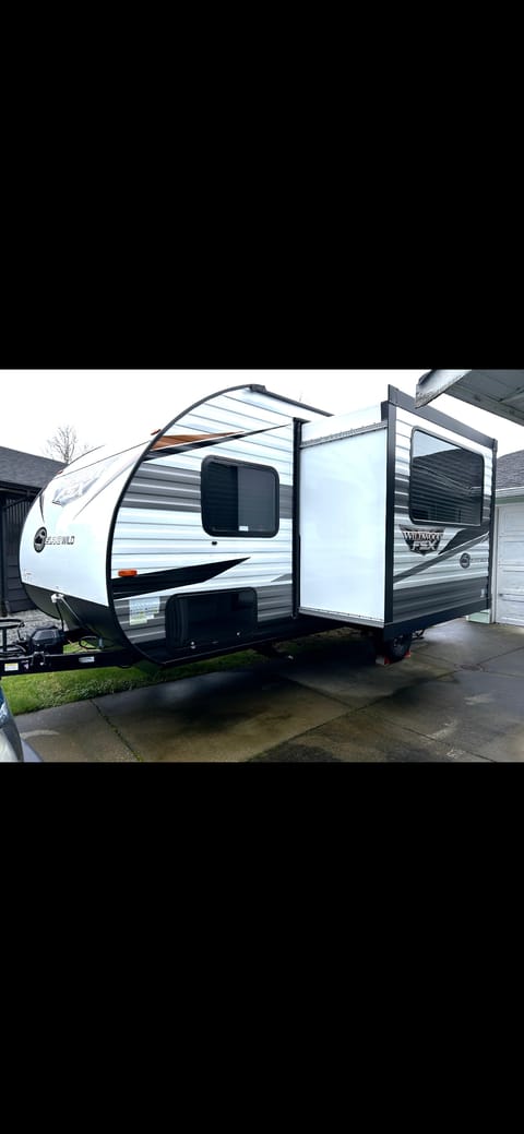 2022 Forest River Wildwood FSX Towable trailer in Sidney