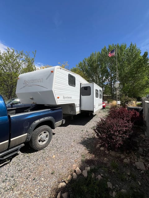 2002 SPORTSMAN KZ Towable trailer in Montrose