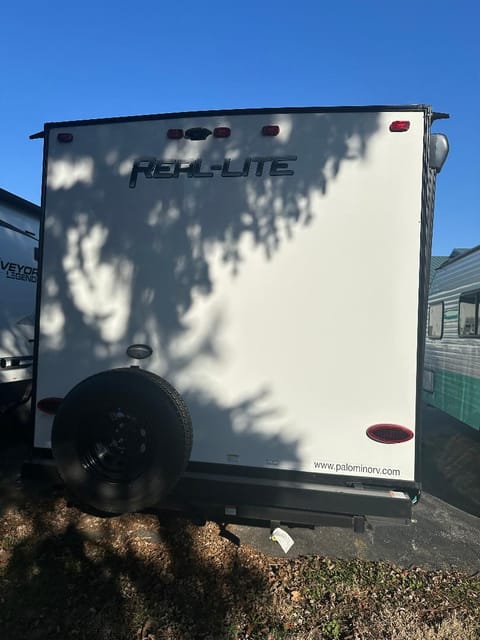 M AND R RVs 2022 Palomino Real Lite Mini Towable trailer in Holland