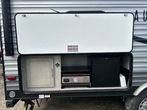 Cam2022 Forest River Aurora Towable trailer in Perry Township
